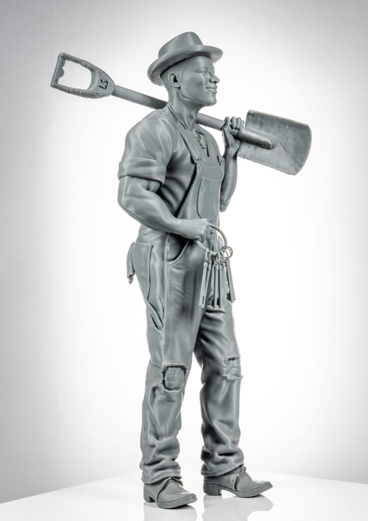 18-inch collaborative statue prototype, project view 2