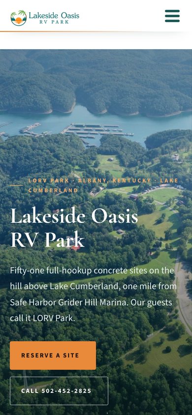 The Lakeside Oasis RV Park homepage on a 390-pixel phone.